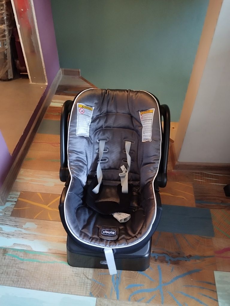 Бебешко столче за кола Chicco.0+