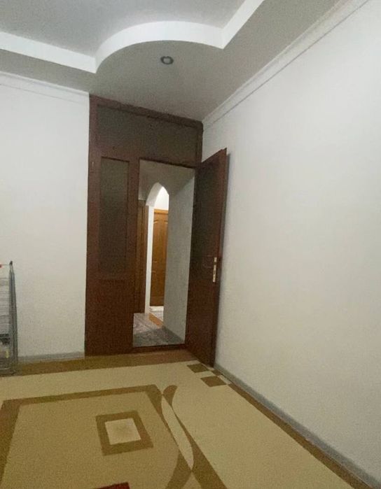 ЧАРХ НОВЗА  4/1/4 удвоенный зал сотилади.  92 квм