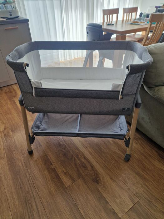 Vand pătuț reglabil, bun pt. anti reflux.