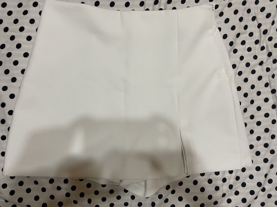 Fusta-pantalon scurta Zara