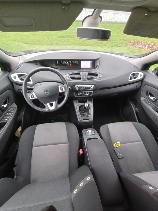 Renault grand scenic  3 an 2012 mot1,5 deci 81 kw