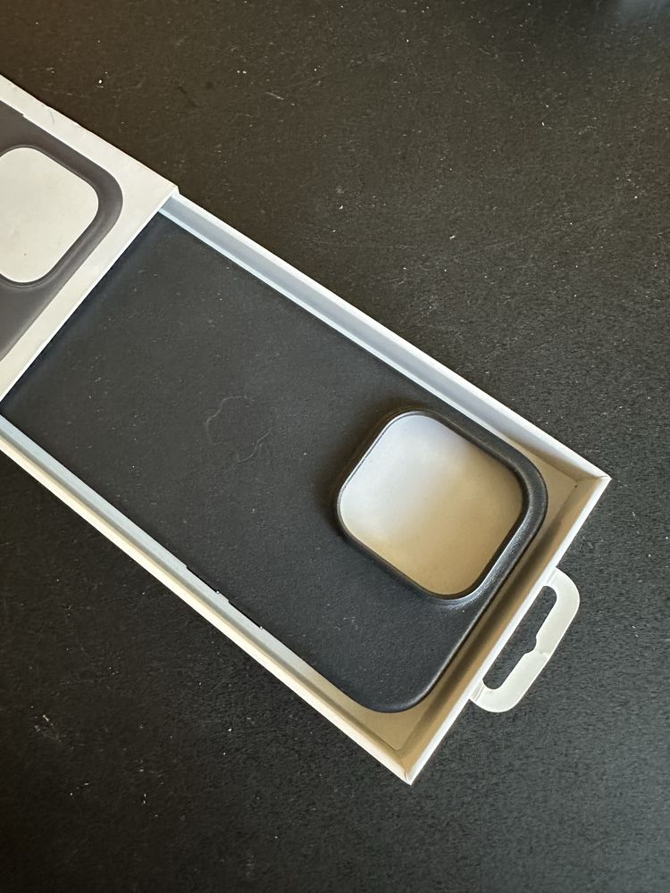 Husa piele originala iphone 14pro