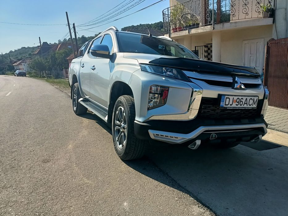 Vând Mitsubishi L200