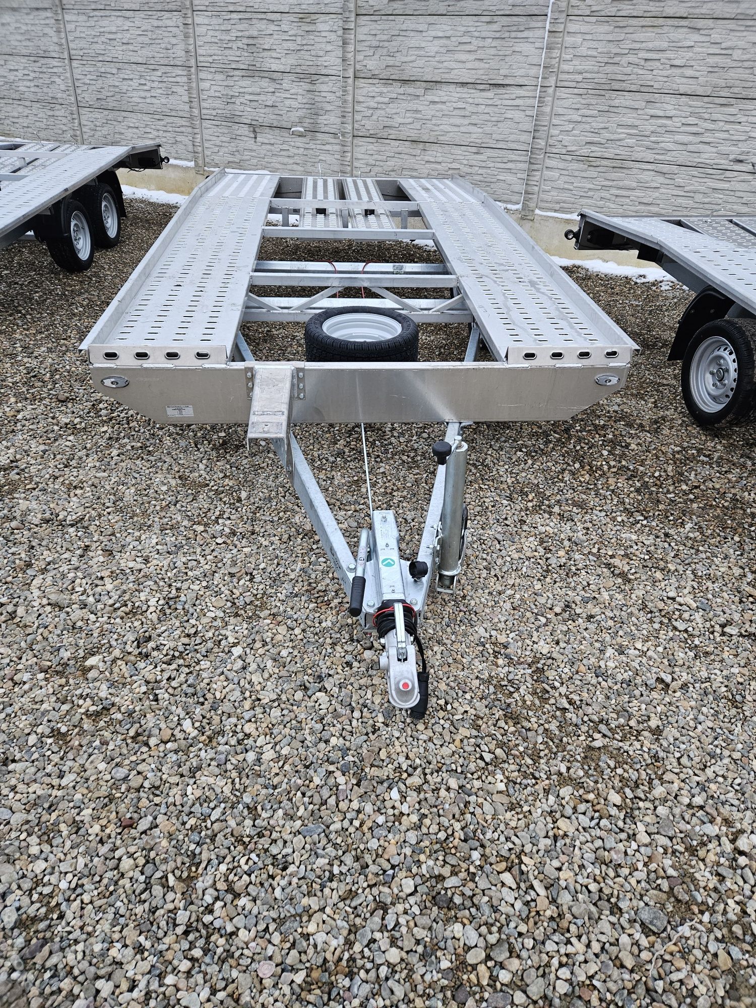 Trailer aluminiu 4,5 metri 2000 kg,model nou 2024