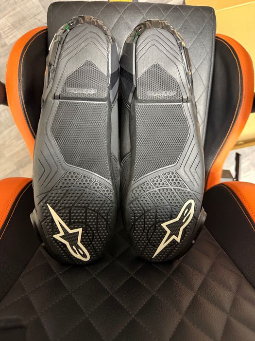 ALPINESTARS ботуши Supertech R Vented Black