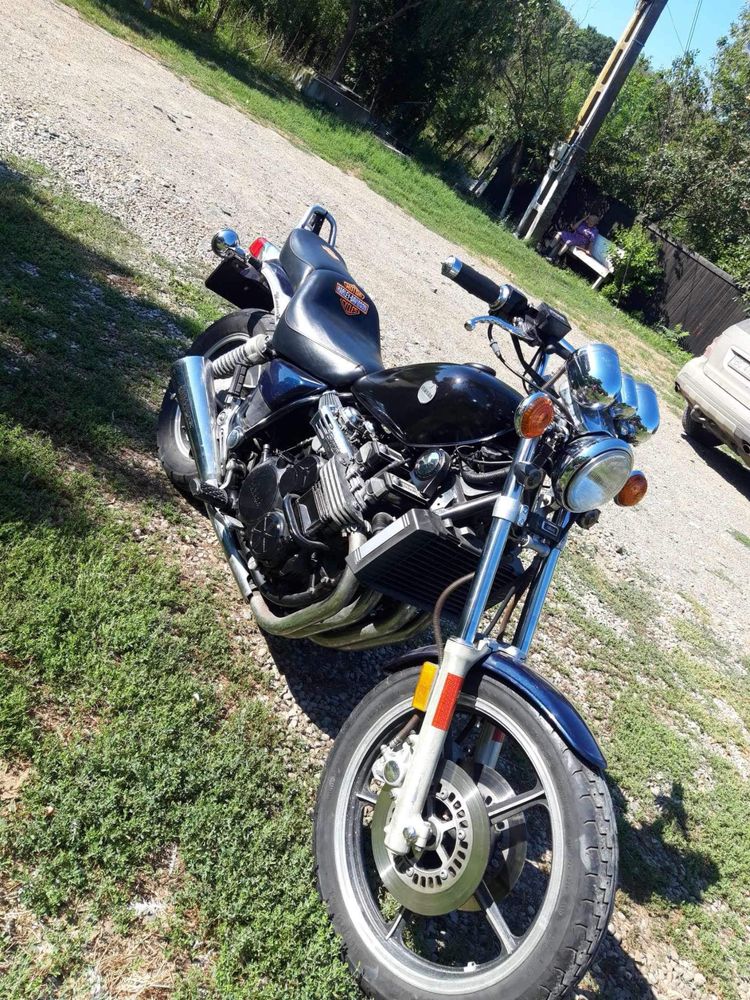 Vand sau schimb Yamaha XJ700 Maxim X 5 valve