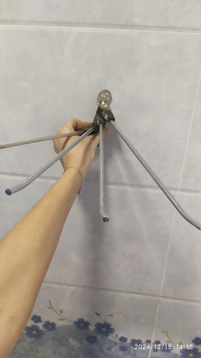 Вешалка для полотенец настенная