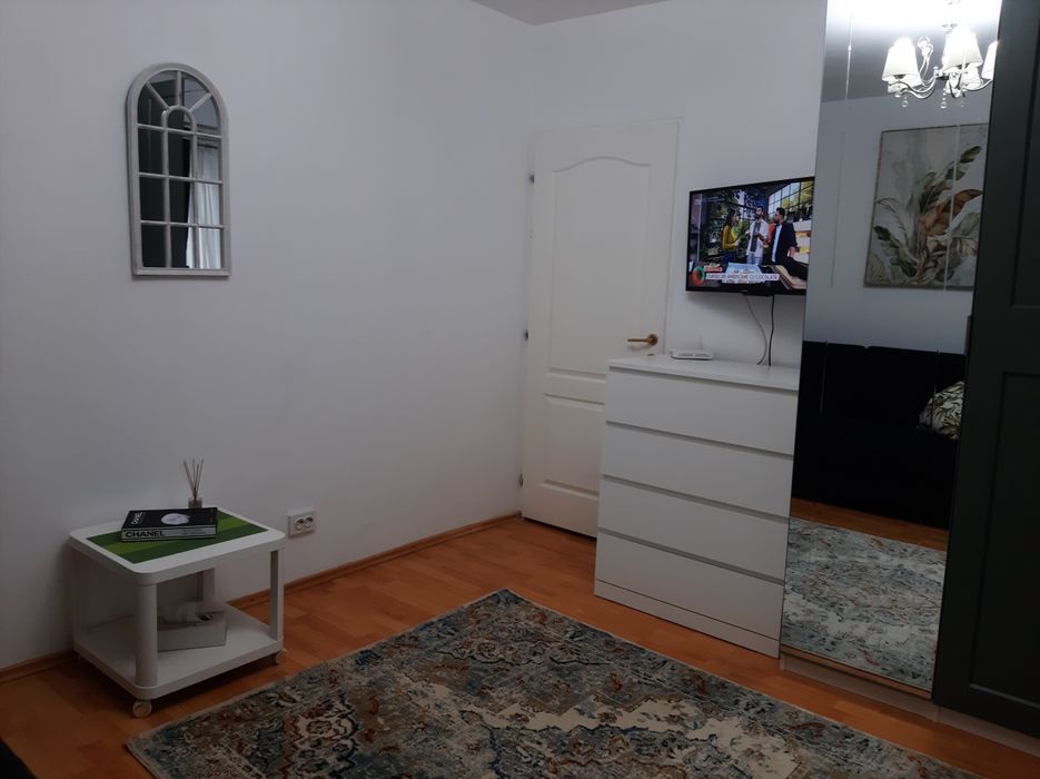 Proprietar, închiriez garsoniera la 2 min de metrou Timpuri Noi