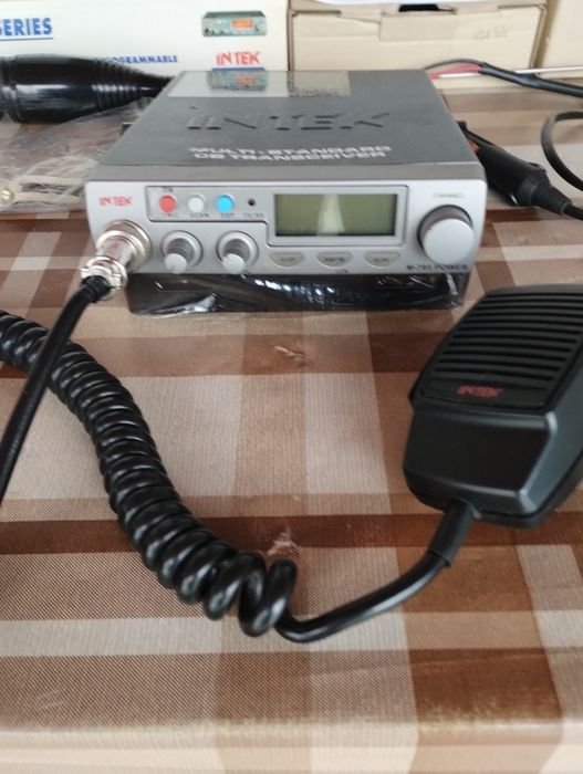 Vând statie cb intek