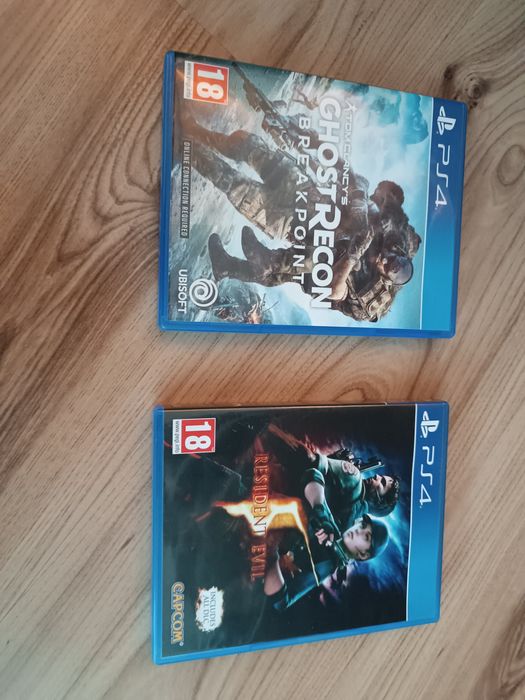 Playstation 4 pro + 2 контролера + 2 игри