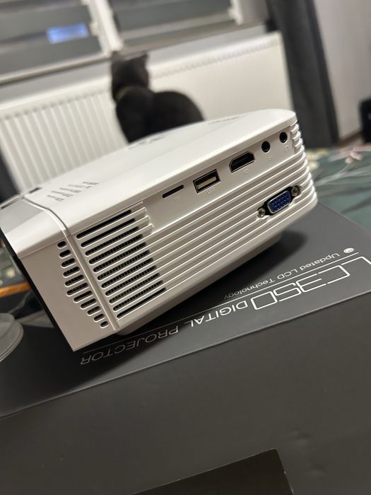 Videoproiector apeman