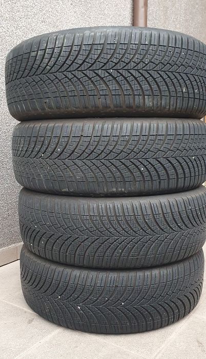 anvelope allseason marca Good Year, dimensiune 215 60 R17 extra load