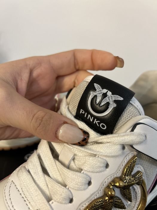 Сникърси Pinko Ariel
