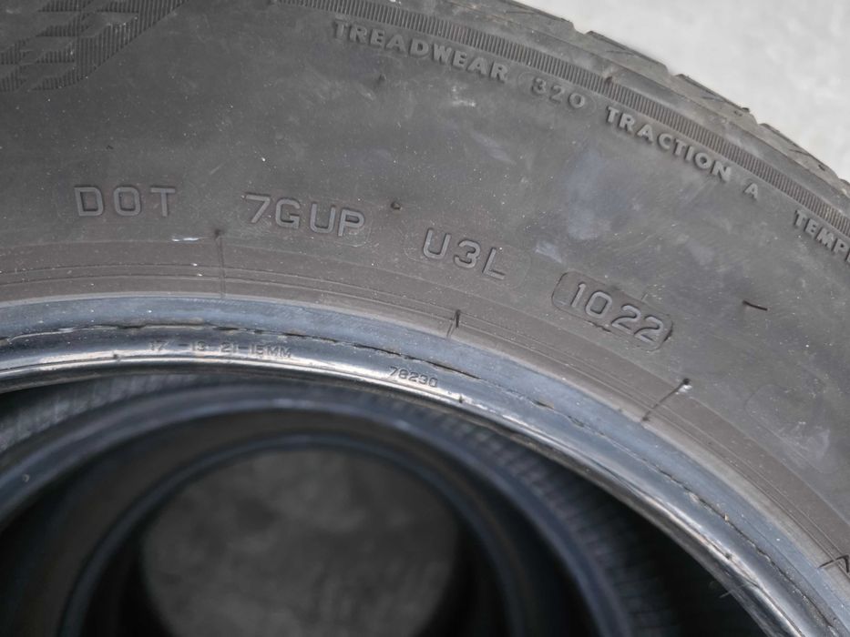 2бр Летни гуми 225 55 17 - Bridgestone - DOT 2022