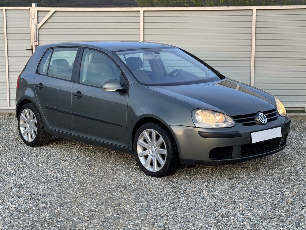 Volkswagen Golf V  1.6 FSI - 116 CP - Navigație - Climatronic -