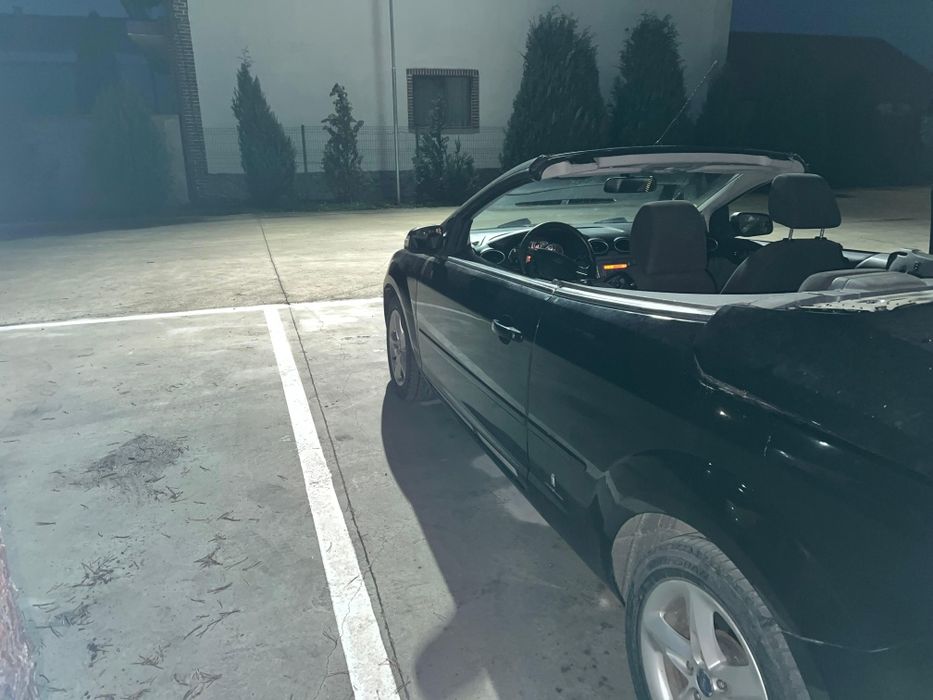 Ford Focus Cabrio DECAPOTABILA robotizat