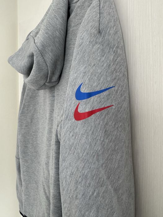 Nike Tech Fleece x FC Barcelona комплект