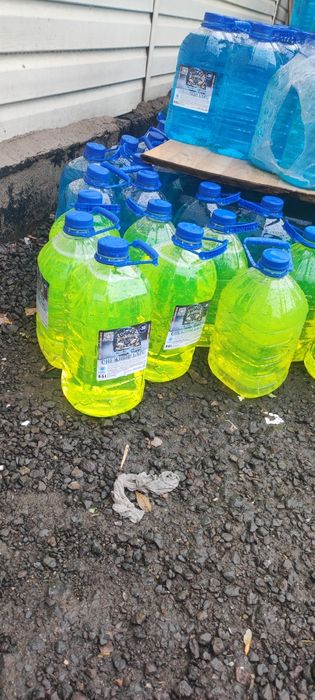 Стеклоомывающая незамерзающая жидкость