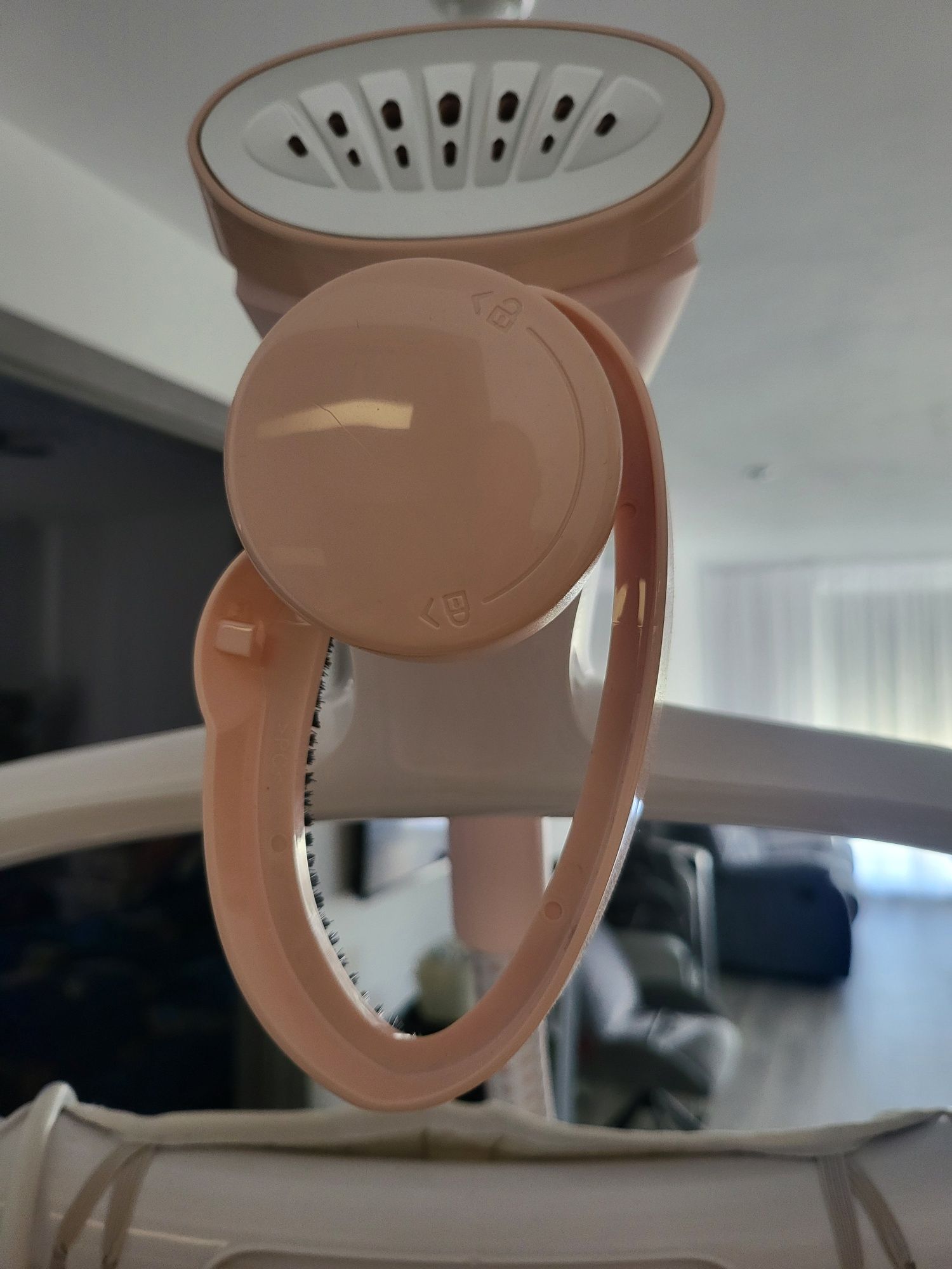 Fier de călcat vertical Philips