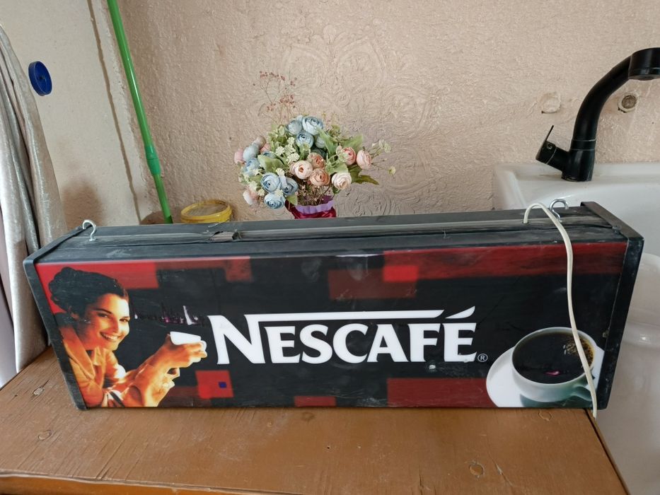 Нескафе табло реклама