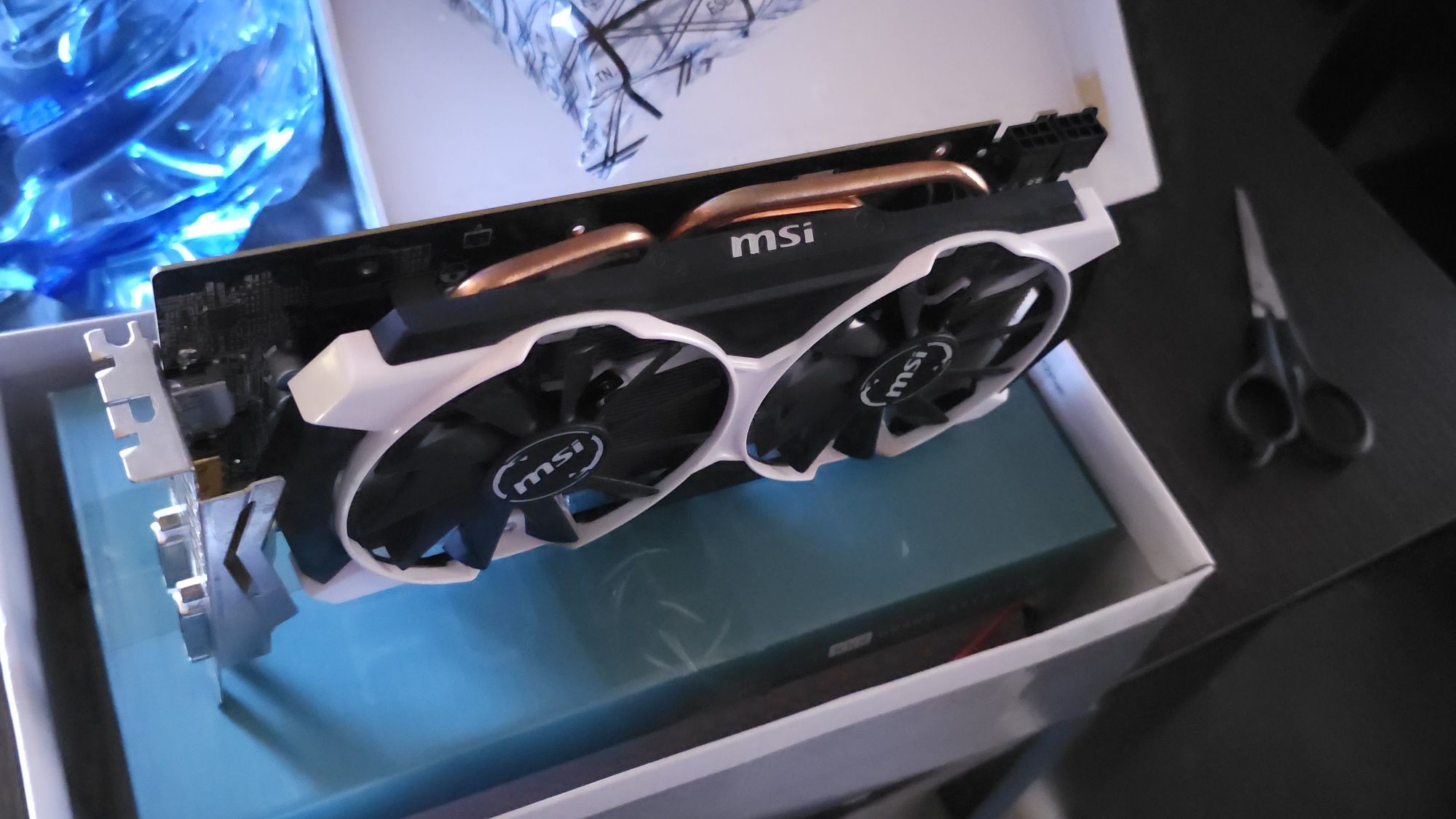 Видеокарта - Radeon R9 380 2GD5T OC