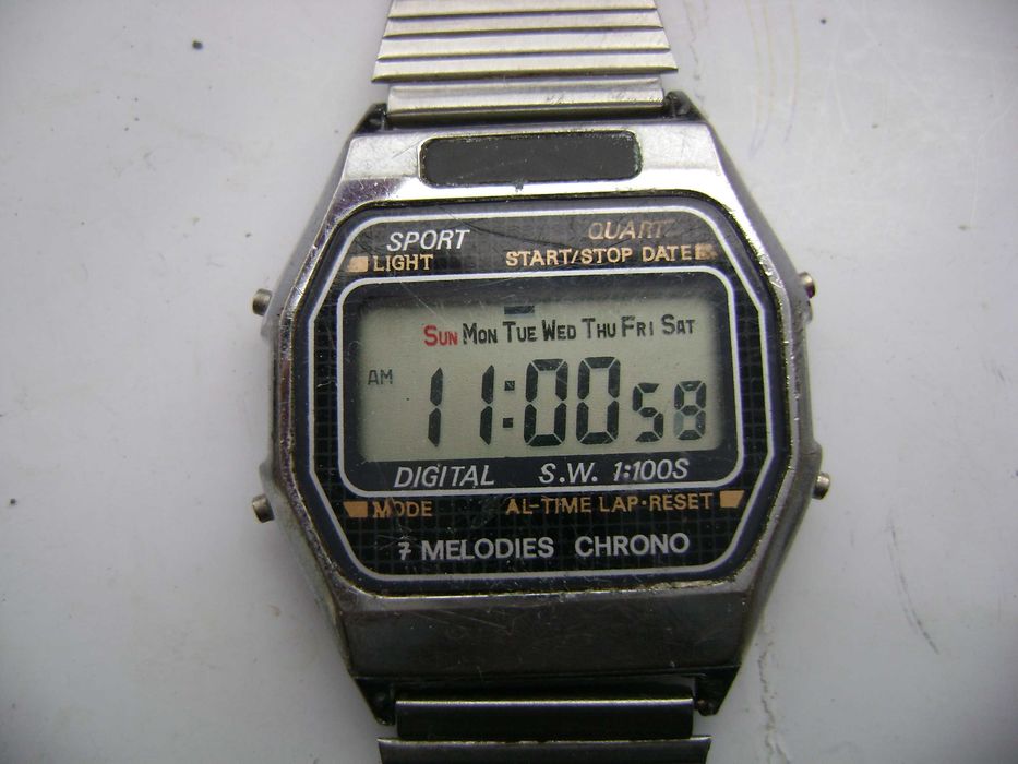 Продавам 4 кварцови часовника Thomas Sabo,Casio,Sport