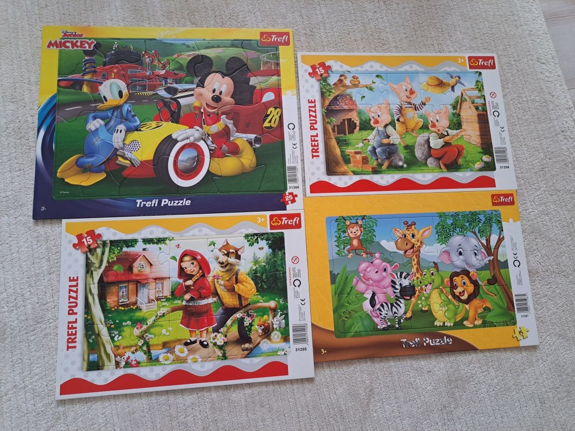 Puzzle Mickey Mouse Scufita Rosie Cei 3 purcelusi Animale din jungla