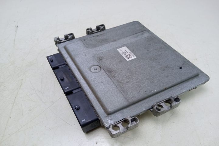 Calculator  ECU A6079002300 Mercedes-Benz CLA-Class C117 (facelift) s