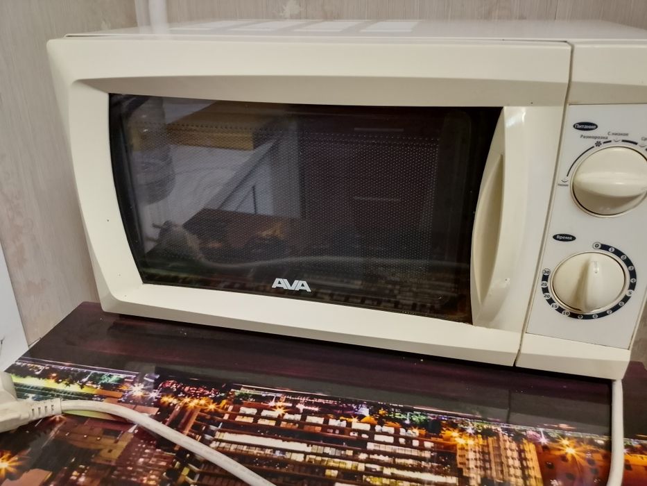 Продается микровольная печь Б/у