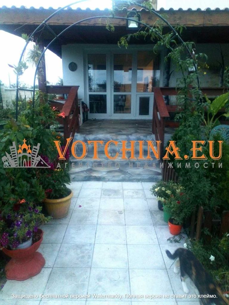 Продава се Къща в с. Божурец, Област Добрич - 200 кв.м за 900 €/кв.м - Снимка #16