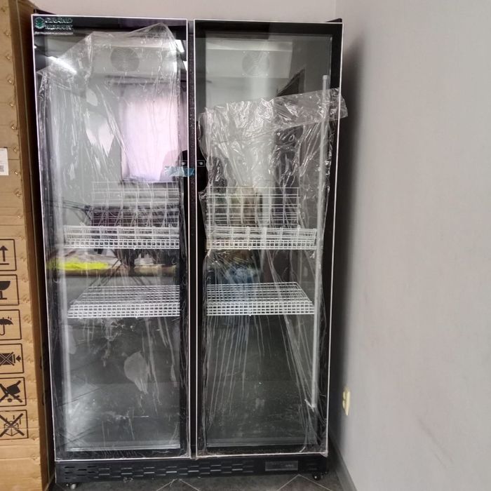 Холодильник продаётся