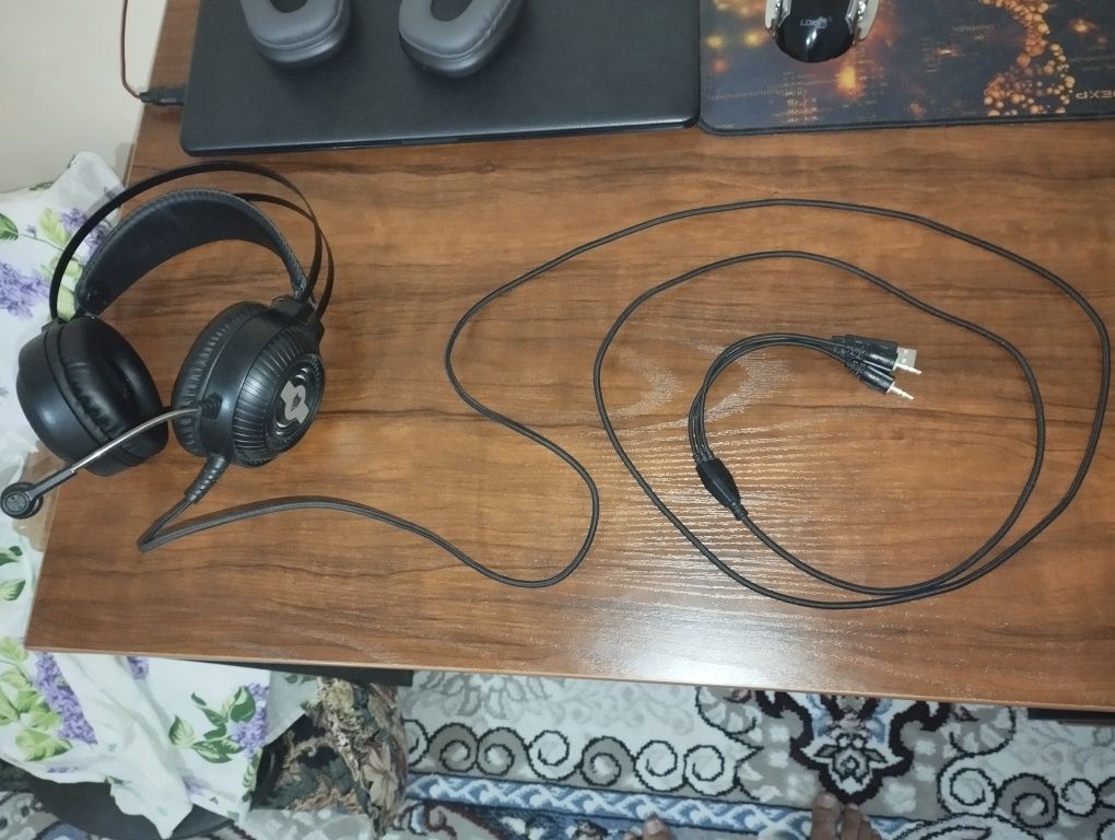 Игровые наушники
