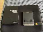 Blackberry Passport Silver Edition pentru colectionari