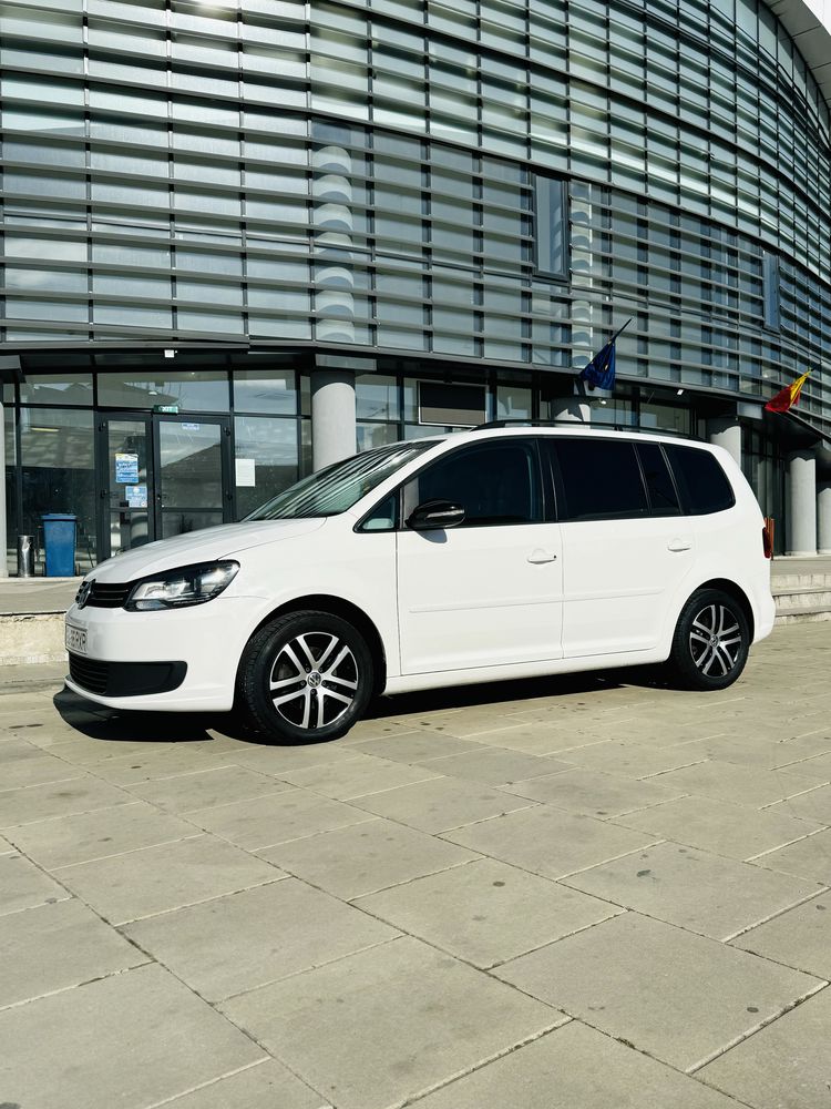 Volkswagen Touran An2012 DSG 7+1