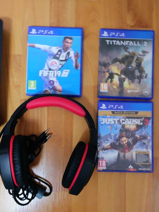 [ PS4 > PlayStation 4 Slim с джойстик, 3 игри и слушалки