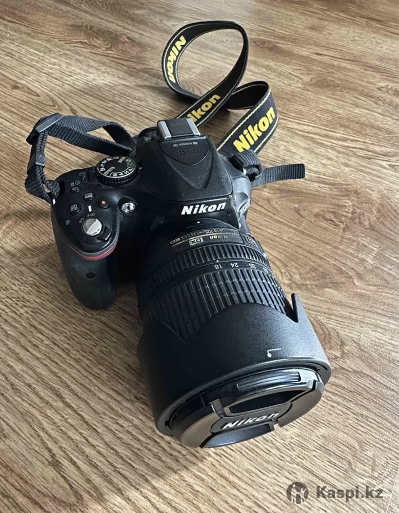 Срочно ! Зеркальный Фотоаппарат Nikon D5200