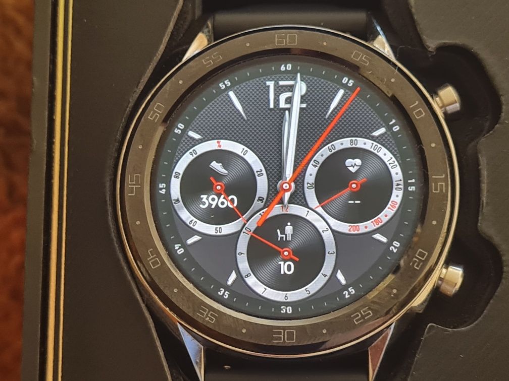 Смартчасовник Huawei Watch GT