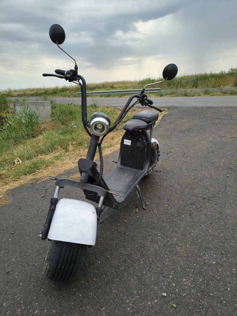 Se vinde scuter electric