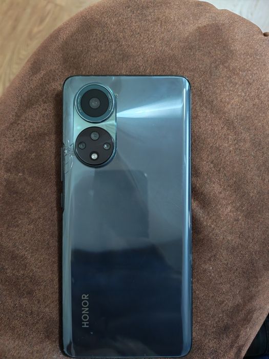 Смартфон Honor 50