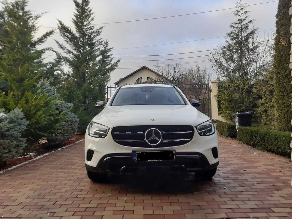 Mercedes Benz GLC 200 Benzina Mild-Hybrid, 9 viteze