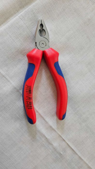 Patent combinat mini KNIPEX 08 05 110