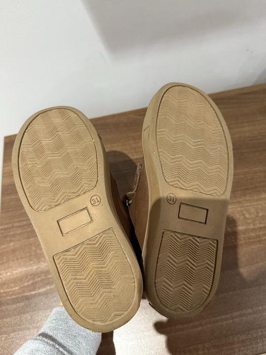 Ghete Petit Nord Copenhagen, imblanite din piele maro, marimea 31