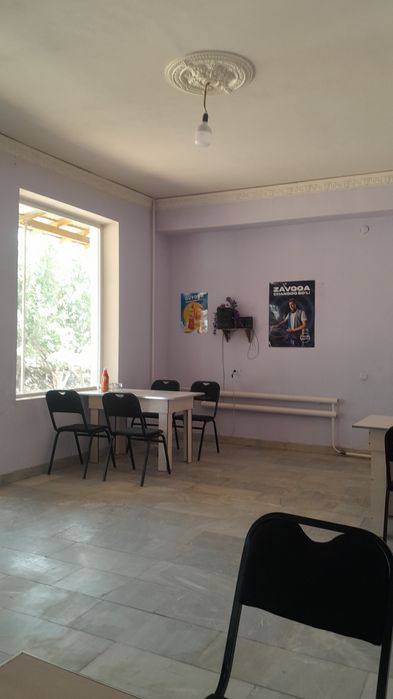 Ustar kursi sotladi