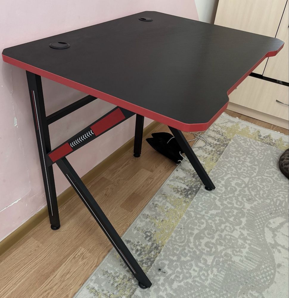 Игровой стол новый
