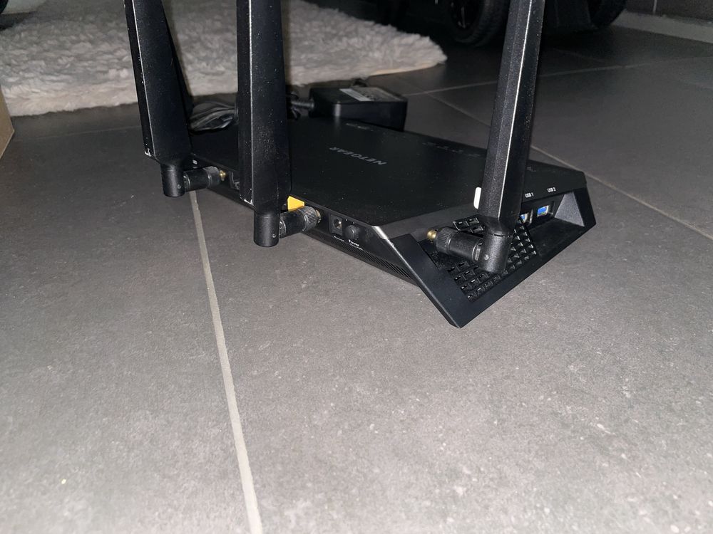 Vand Router NETGEAR Nighthawk R7500 X4 AC2350 Smart WiFi