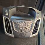 Sistem audio Ford Focus3 SYNC
Interfata Radio+ CD cu US