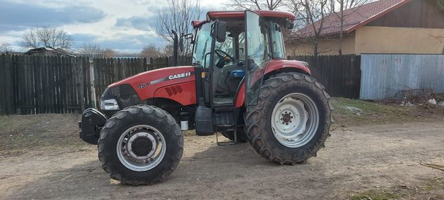 Tractor case farmall 95A 2016