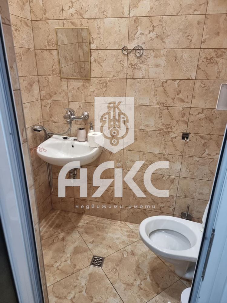 Тристаен апартамент в кв. Модерно предградие