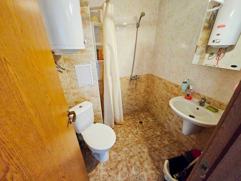 Двустаен обзаведен апартамент в к-с ”Съни Дей 3”