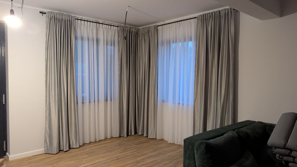 Draperii catifea gri